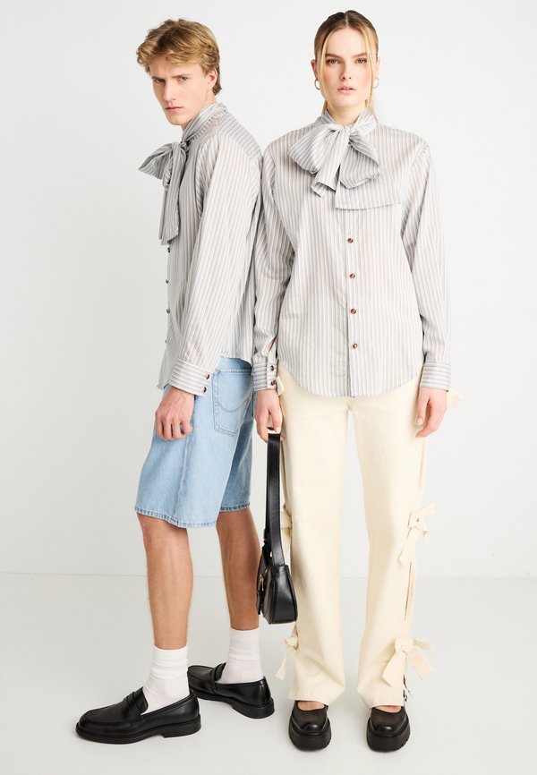 Sister Jane ARTHUR STRIPE BOW SHIRT UNISEX