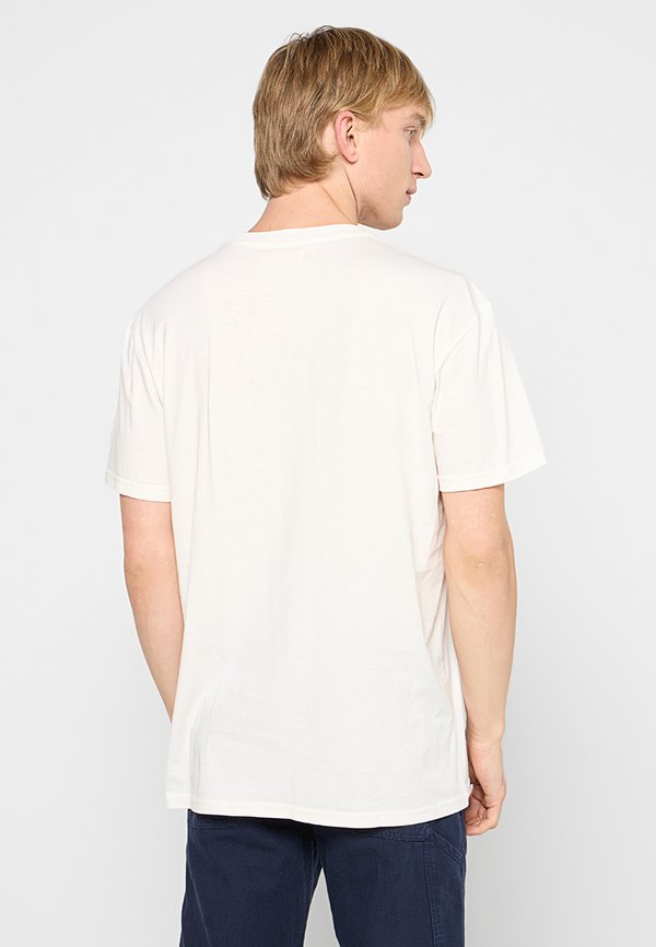 REVOLUTION LOOSE FIT