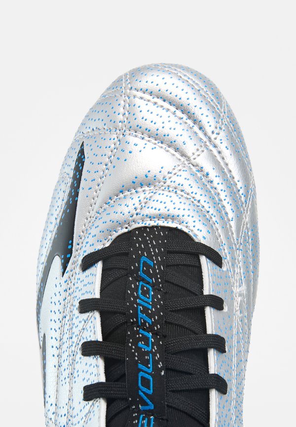 Joma EVOLUTION