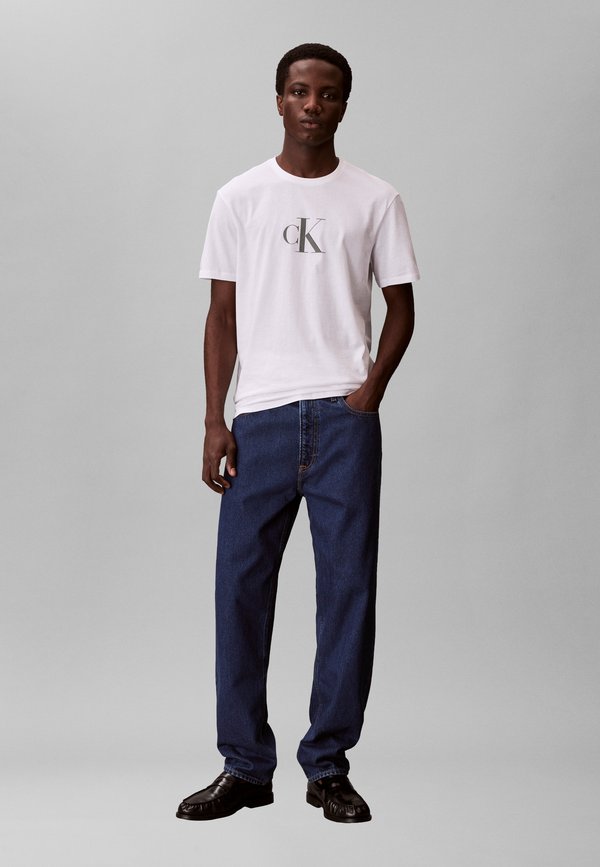 Calvin Klein DISTRESS MONOGRAM GRAPHIC TEE
