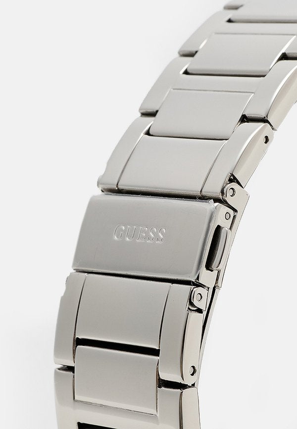 Guess TREND