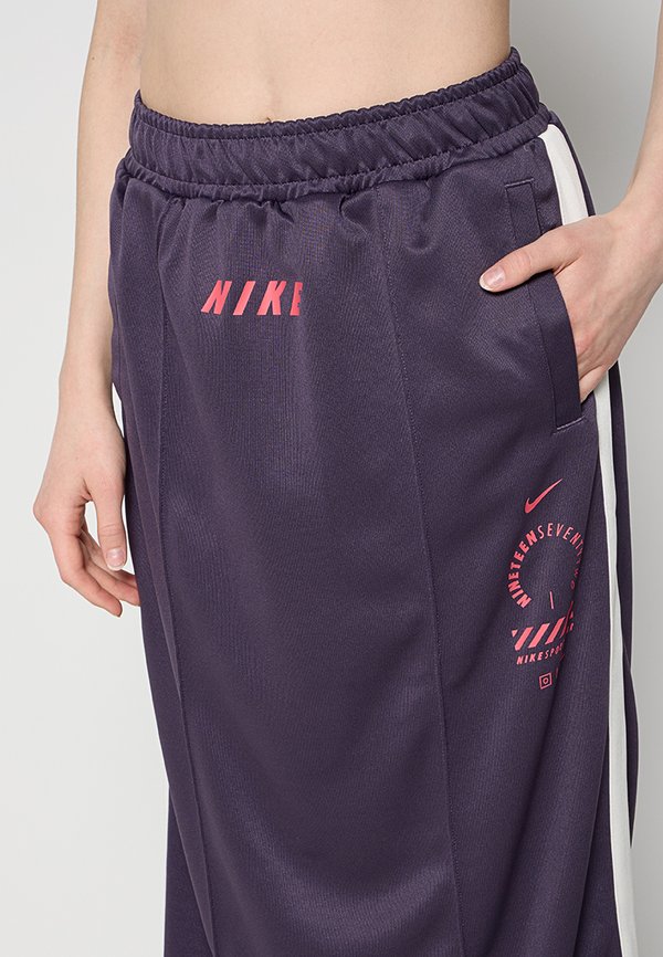 Nike Sportswear