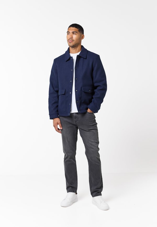 CLOSURE London FAUX WOOL BUTTON UP SHACKET