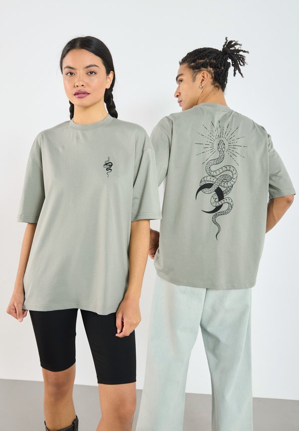 YOURTURN by Zalando REGULAR FIT