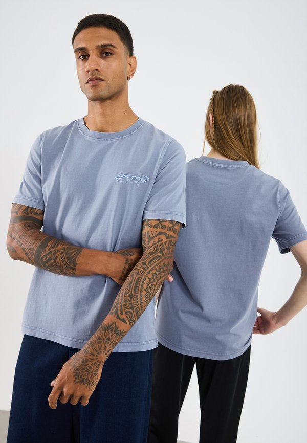YOURTURN by Zalando REGULAR FIT WASHED