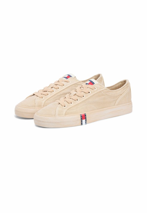 Tommy Jeans ARCHIVE FLAG