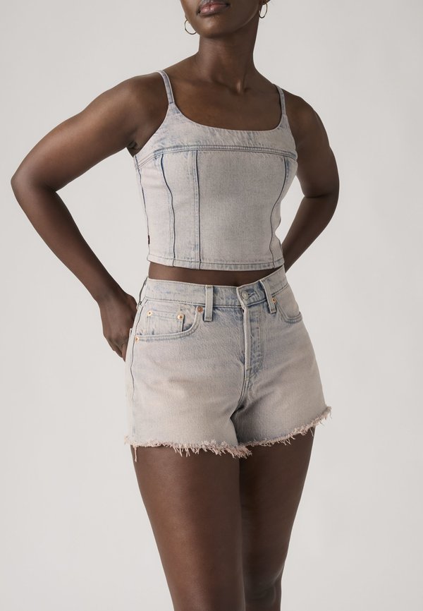 Levi's® 501® CURVE SHORT
