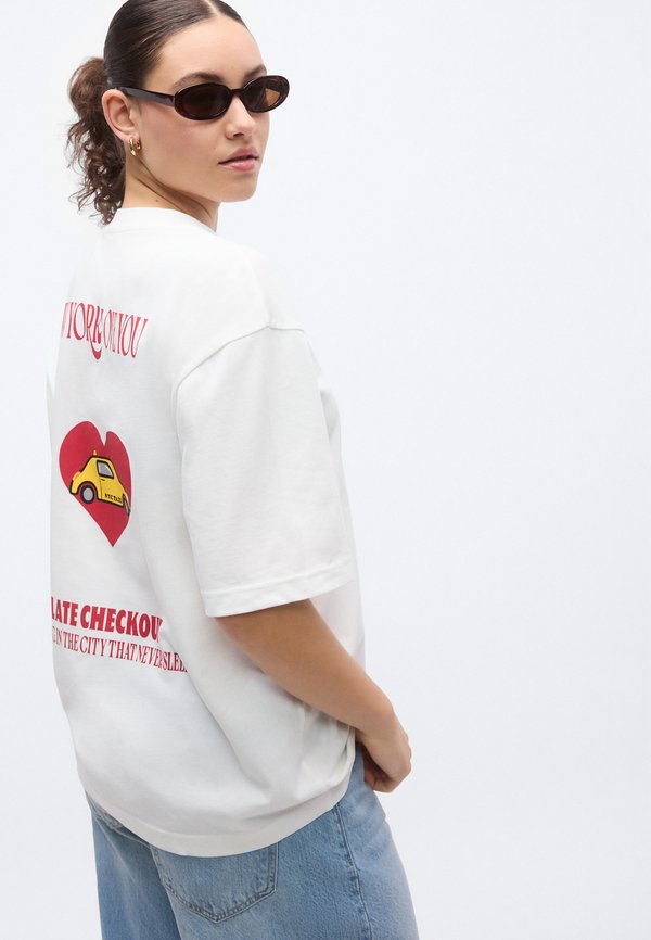 Gina Tricot PRINTED OVERSIZED TEE