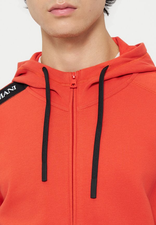EA7 Emporio Armani