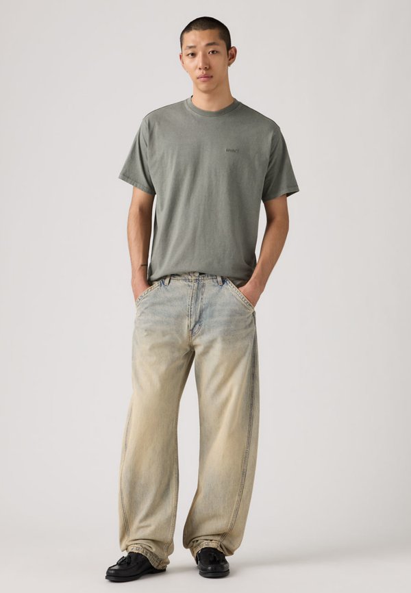 Levi's® BAGGY BARREL