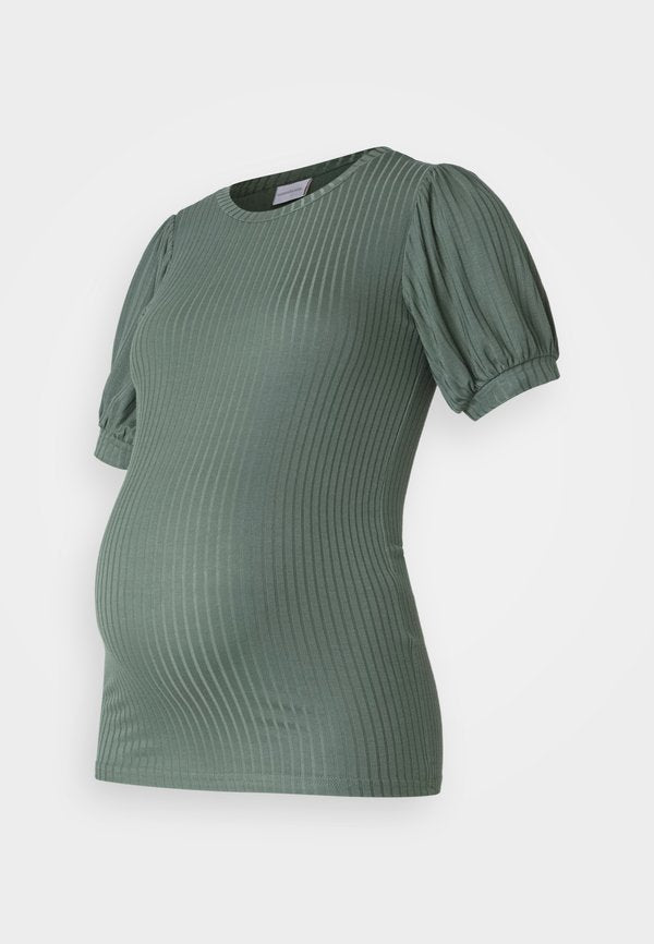 MAMALICIOUS maternity