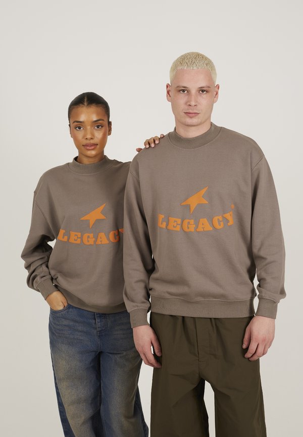 LEGACY STUDIOS UNISEX
