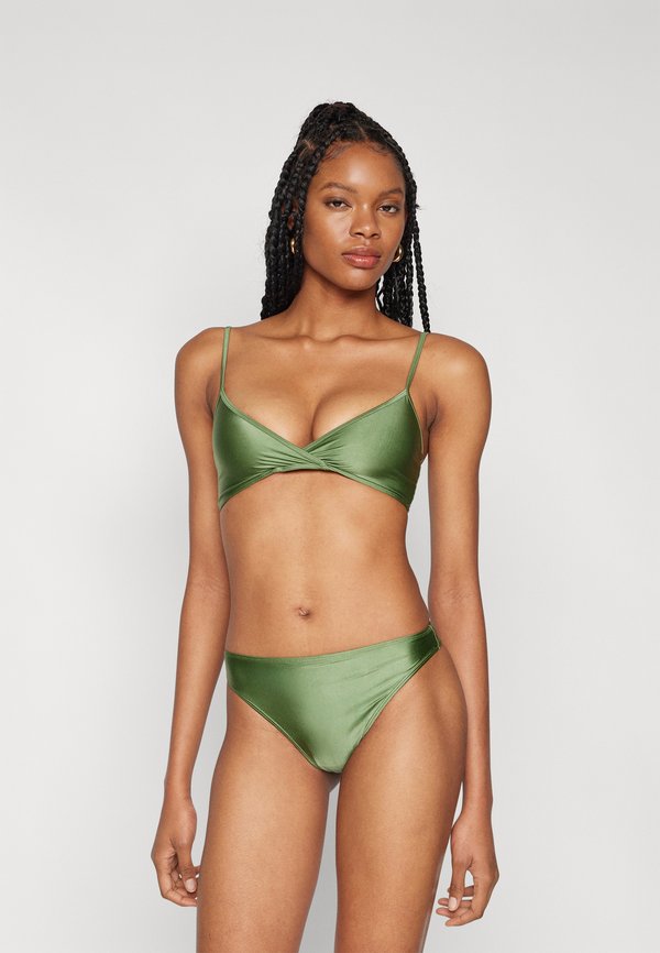 Frankies Bikinis CLAIRO TOP