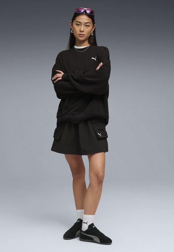 Puma WARDROBE ESS  BOXY CREW TR - Sweatshirt - black