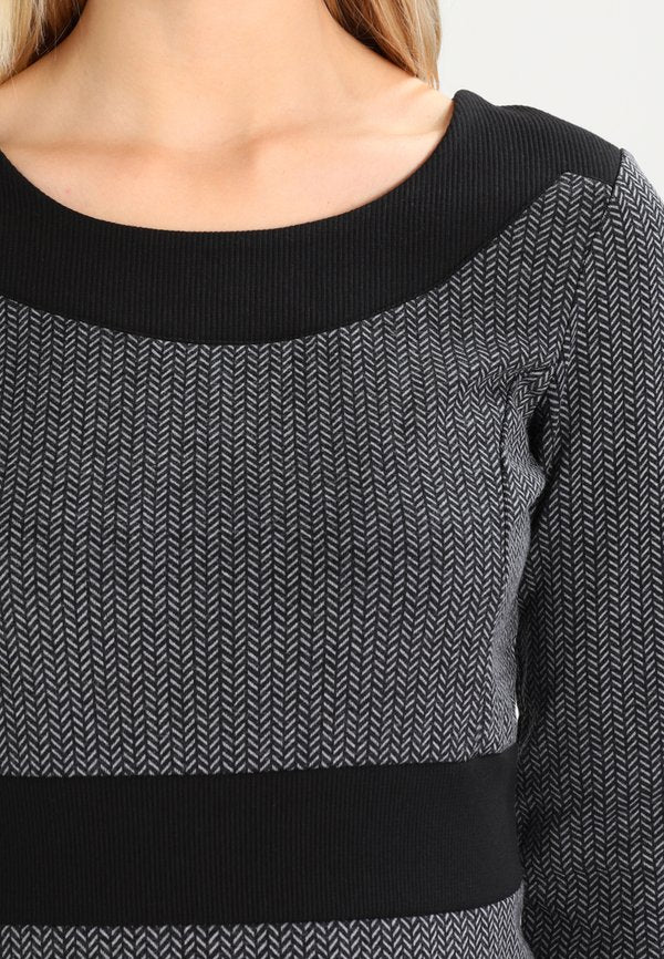 LOVE2WAIT HERRINGBONE
