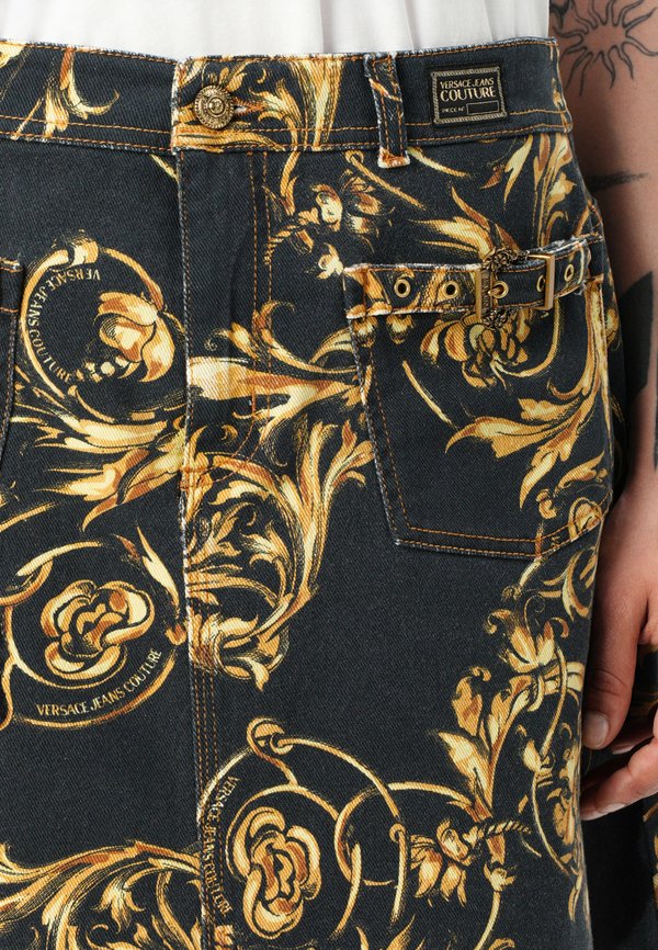 Versace Jeans Couture