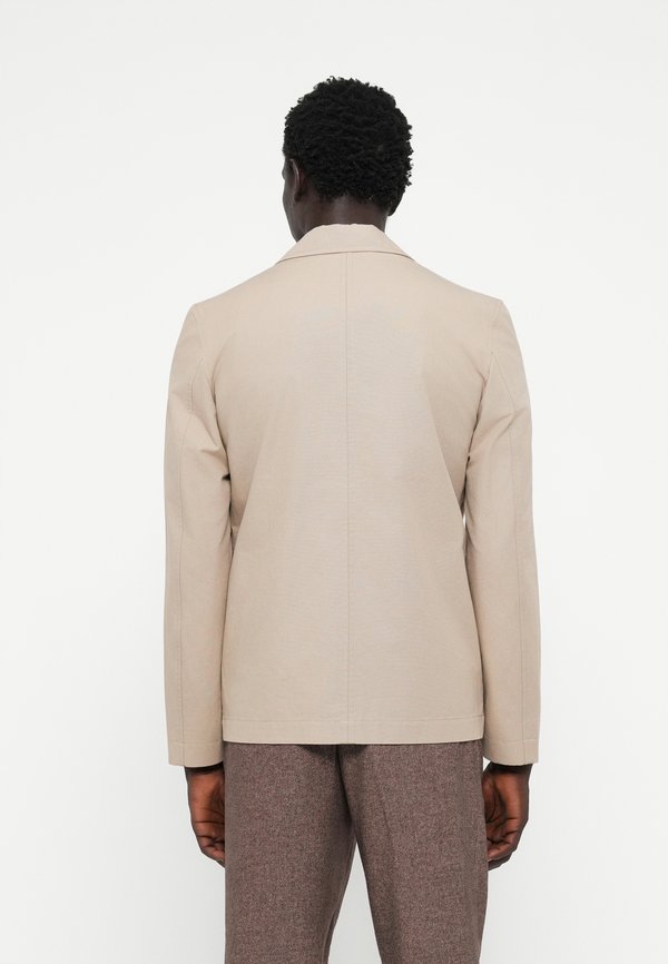 Selected SLHRELAX WALTER