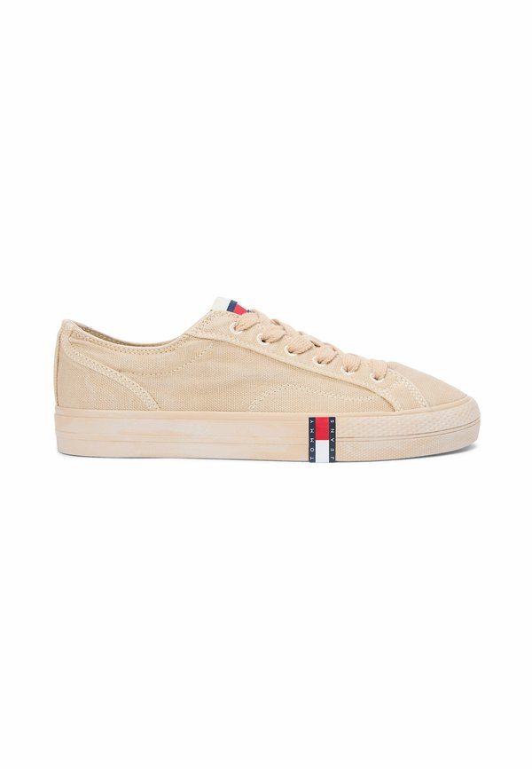 Tommy Jeans ARCHIVE FLAG