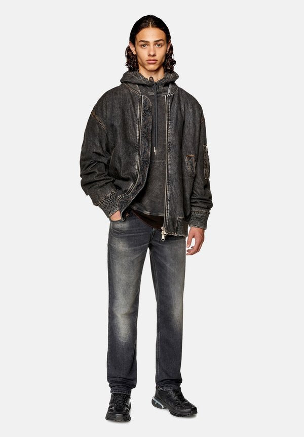 Diesel 2023 D-FINITIVE TAPERED