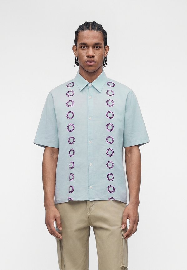 Hollister Co. CUBAN EMBROIDERY