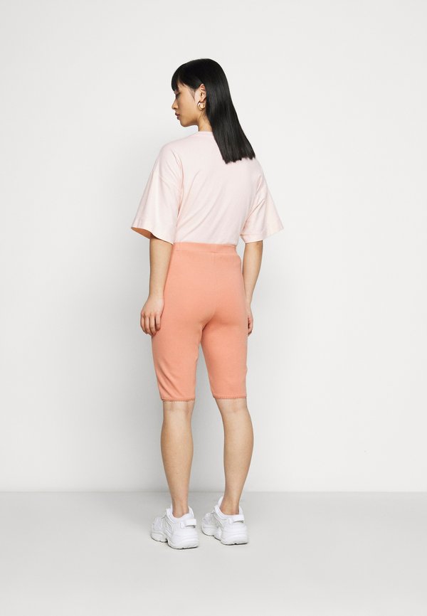 Fashion Union Petite SORREL SHORT