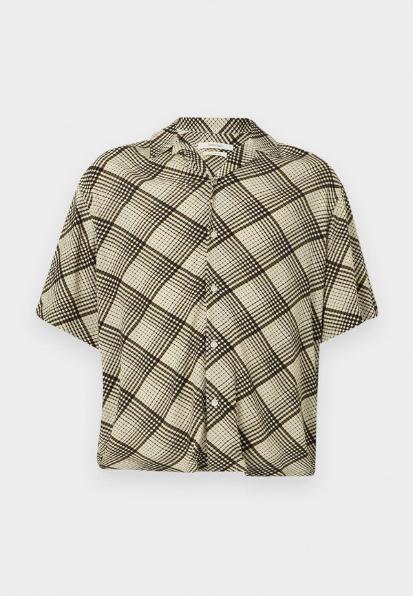 Selected Short sleeved patterned