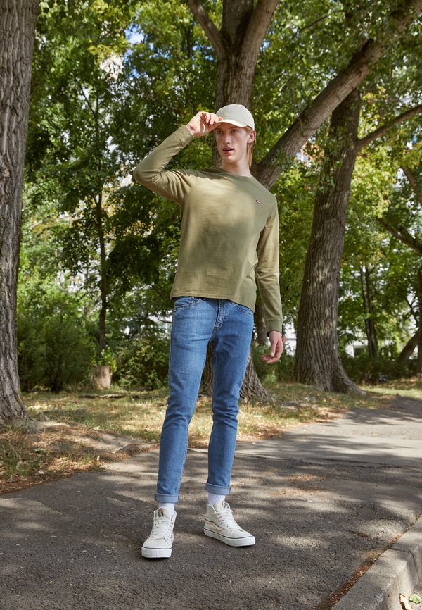 Levi's® 519™ EXTREME SKINNY HI-BALL