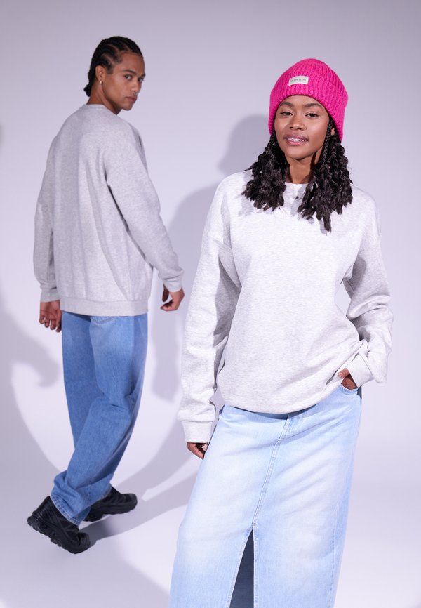 YOURTURN by Zalando RELAXED FIT SWEATSHIRT