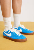 Nike Sportswear BLAZER LOW 77 VINTAGE - Trainers - photo blue/sail/med brown/black/team orange