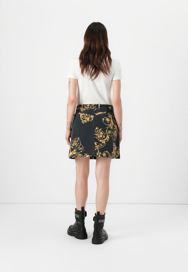 Versace Jeans Couture