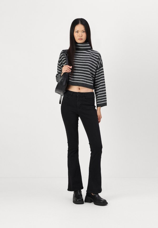 ONLY ONLTALIO STRIPE SHORT ROLLNECK