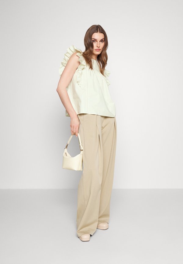 2nd Day CORA CRISPY POPLIN