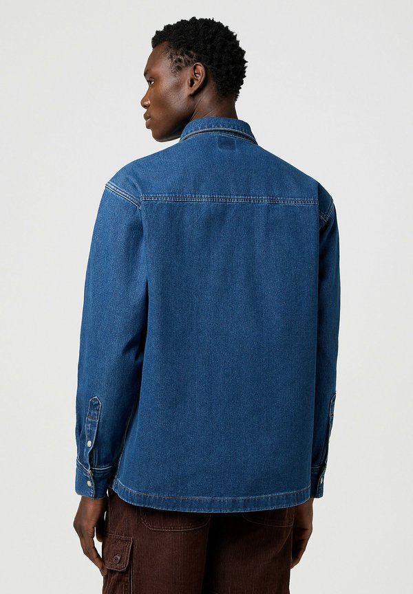 Wrangler LONG SLEEVE LOOSE FIT