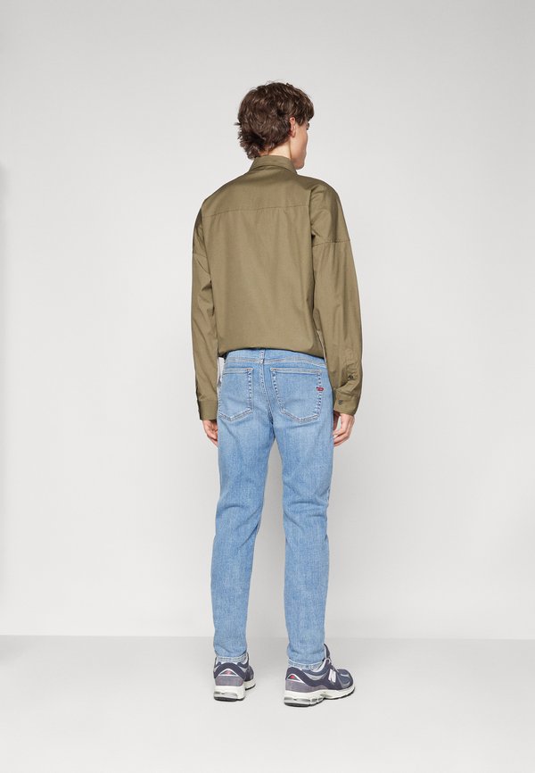 Diesel SLEENKER