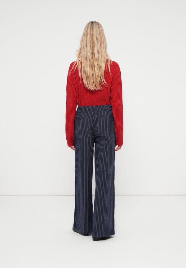 DOCKERS DRAWSTRING PANT