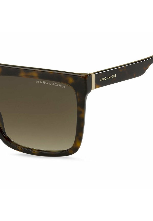 MARC JACOBS