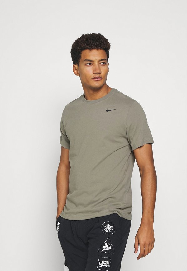 Nike Performance TEE CREW SOLID - Sports T-shirt - light army/black