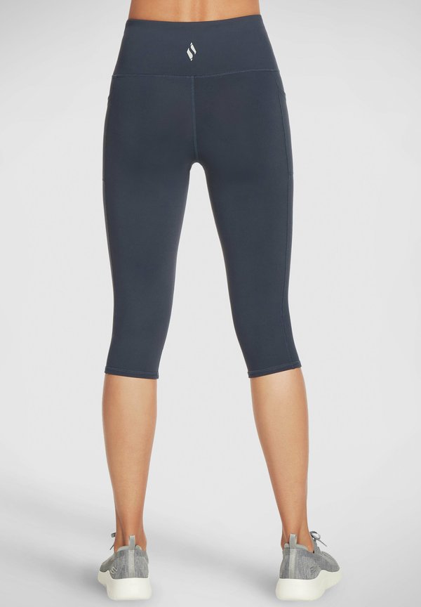 Skechers GOFLEX HW CAPRI - Shorts - dunkelblau