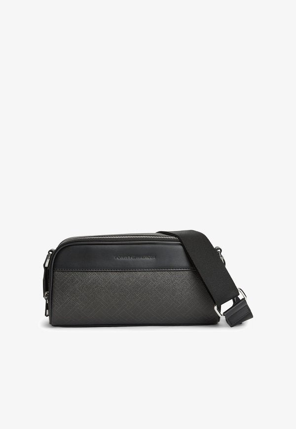 Tommy Hilfiger EMBOSSED FLAG CROSSBODY CAMERA BAG - Camera bag - black