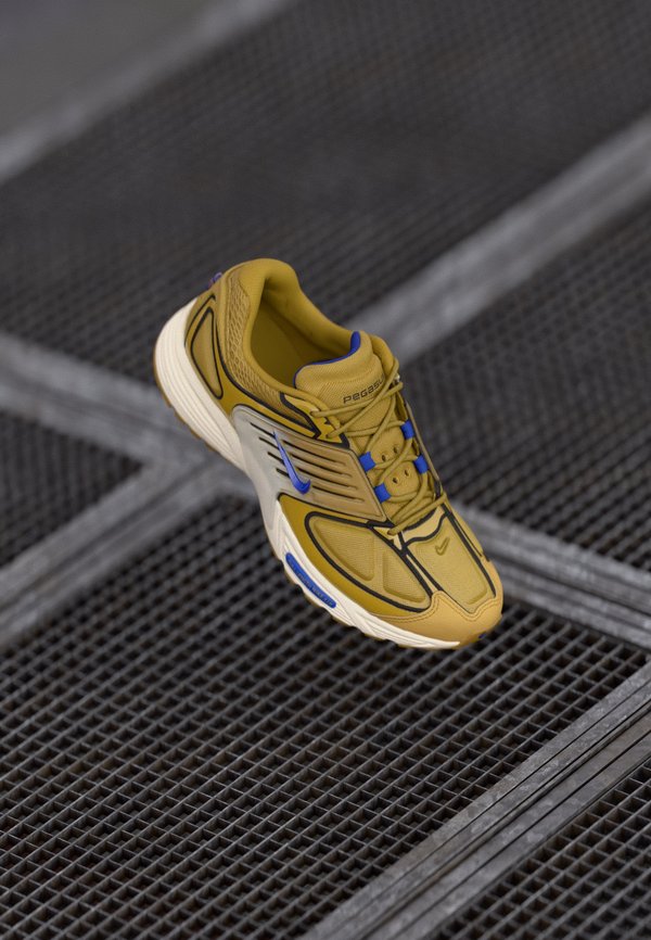 Nike Sportswear AIR PEGASUS WAVE UNISEX - Trainers - ochre/racer blue/coconut milk/black