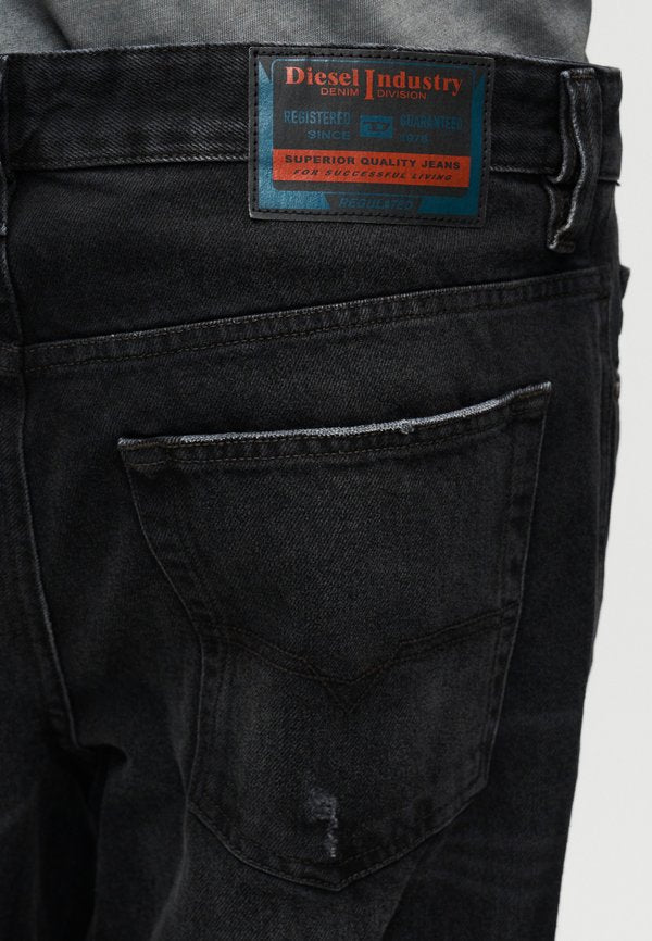Diesel DMACRO