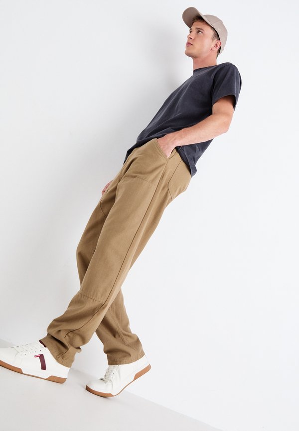 Denim Project WORKER KNEE PATCH PANTS