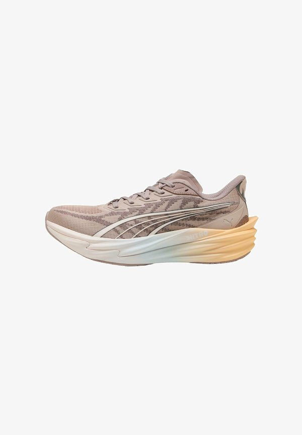 Puma PUMA MAGMAX NITRO 2 - Skate shoes - rose latte   jasmine flower