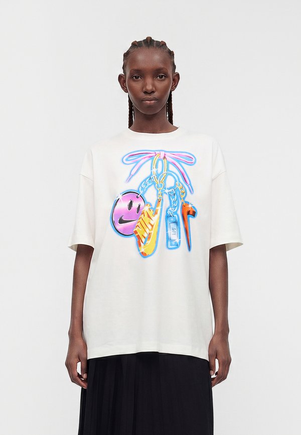 Nike Sportswear CLASSIC TEE - Print T-shirt - off-white