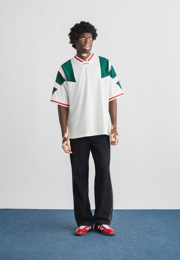 adidas Originals LOOSE