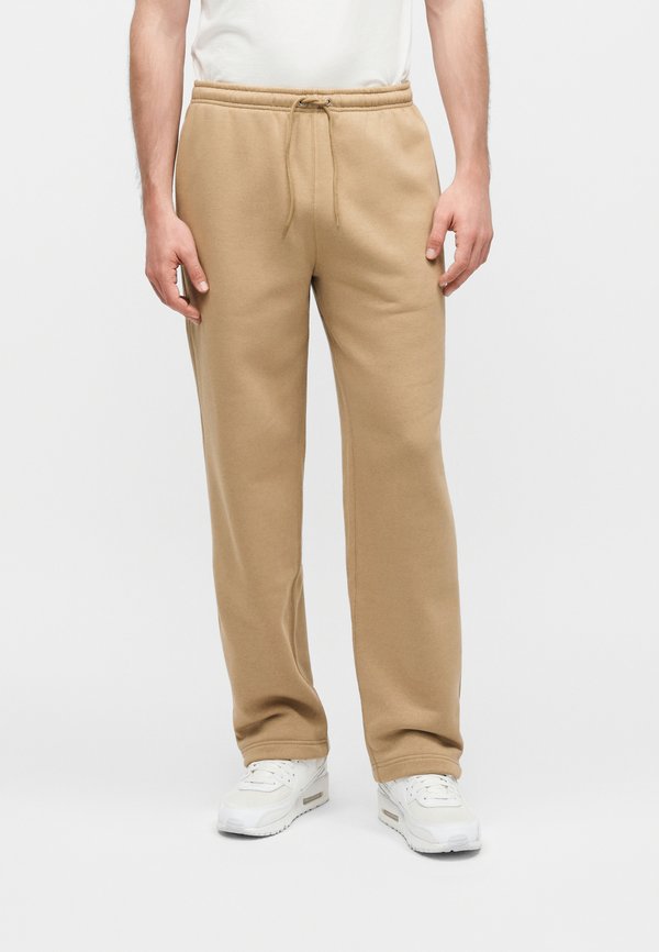 Nike Sportswear CLUB PANT - Tracksuit bottoms - parachute beige/white