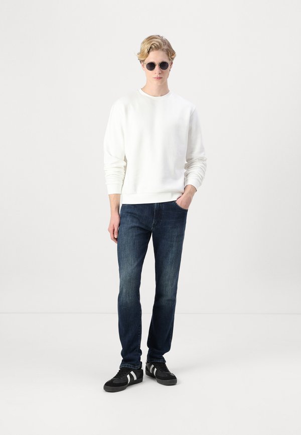 Wrangler LARSTON