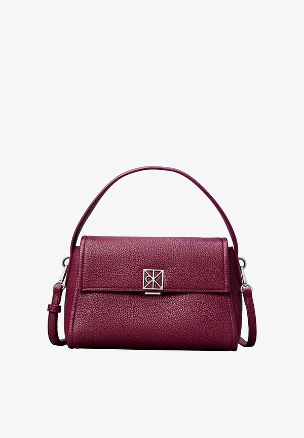 Calvin Klein EMBLEM HW PEBBLE SHOULDER BAG 25 - Handbag - alluring pink