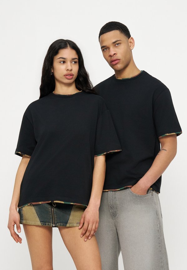 YOURTURN by Zalando BOXY FIT CAMOUFLAGE DOUBLE SLEEVE