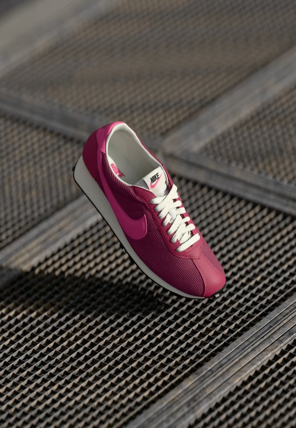 Nike Sportswear LD 1000 SE - Trainers - sweet beet/pinksicle/sail/black